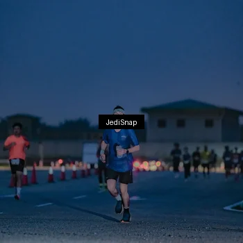 Runner Photo 7516120