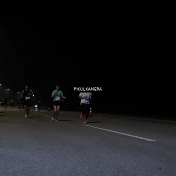 Runner Photo 7516141