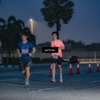 Runner Photo 7516148