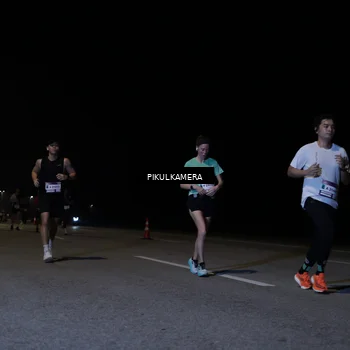 Runner Photo 7516149