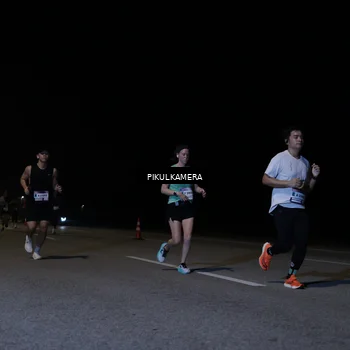 Runner Photo 7516150