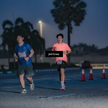 Runner Photo 7516152