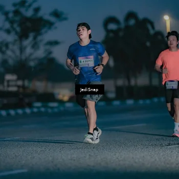 Runner Photo 7516154