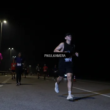Runner Photo 7516173