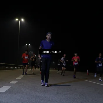 Runner Photo 7516174