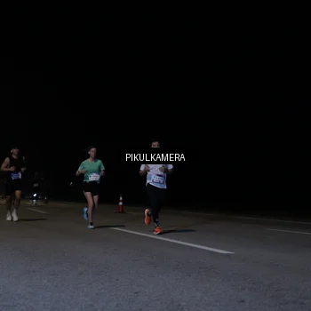 Runner Photo 7516175