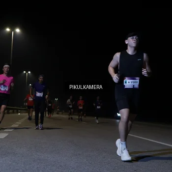 Runner Photo 7516185
