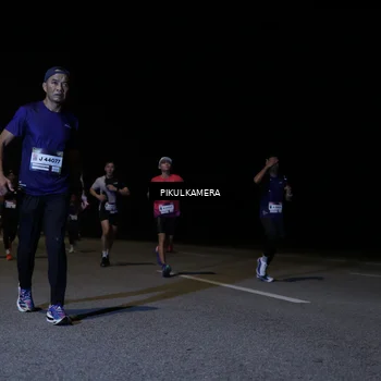 Runner Photo 7516193