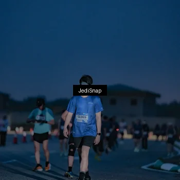 Runner Photo 7516196
