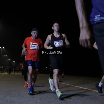 Runner Photo 7516209