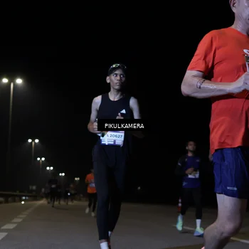 Runner Photo 7516221