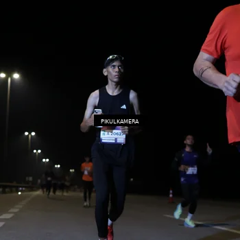 Runner Photo 7516223