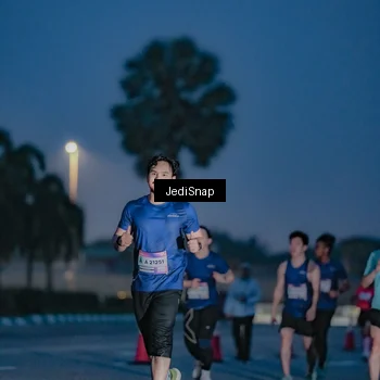 Runner Photo 7516249