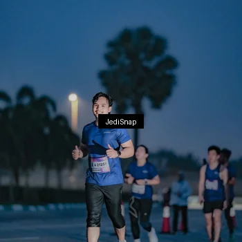 Runner Photo 7516250