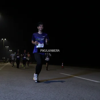 Runner Photo 7516254