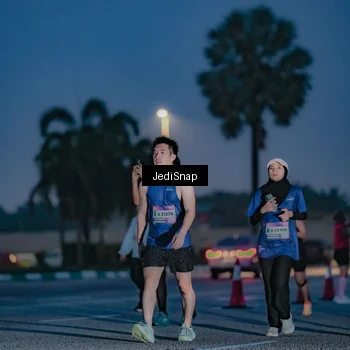 Runner Photo 7516266