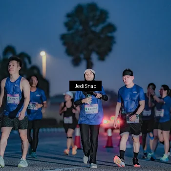 Runner Photo 7516267