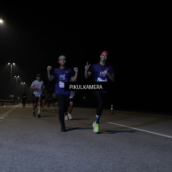 Runner Photo 7516272