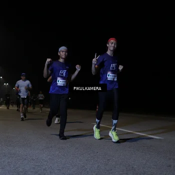 Runner Photo 7516281