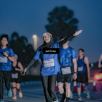Runner Photo 7516287