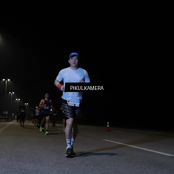 Runner Photo 7516292