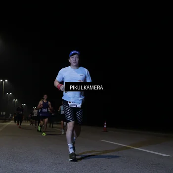 Runner Photo 7516298