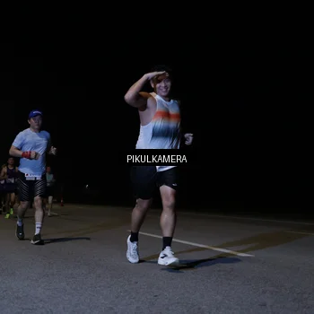 Runner Photo 7516299