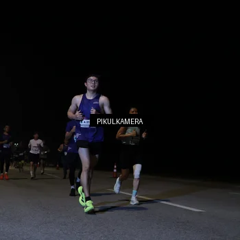 Runner Photo 7516309