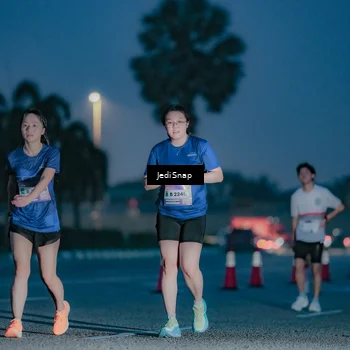 Runner Photo 7516311