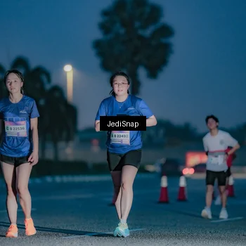Runner Photo 7516313