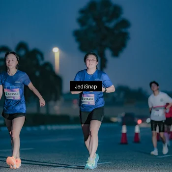 Runner Photo 7516316