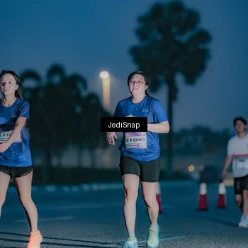 Runner Photo 7516323