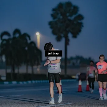 Runner Photo 7516339