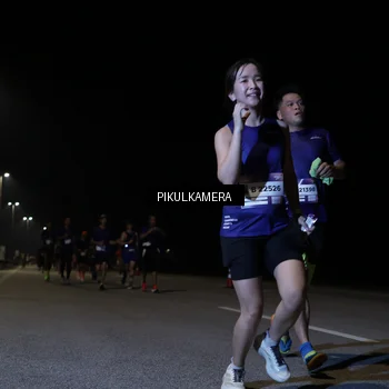 Runner Photo 7516363
