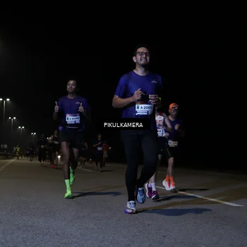 Runner Photo 7516391