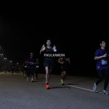 Runner Photo 7516392