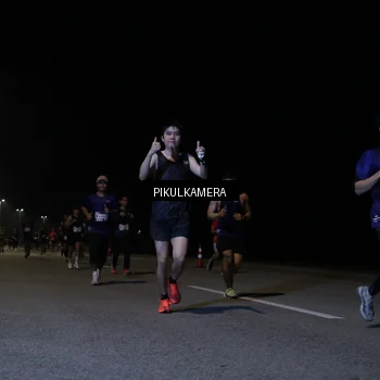 Runner Photo 7516399