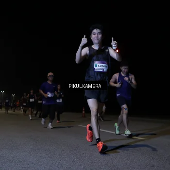 Runner Photo 7516412