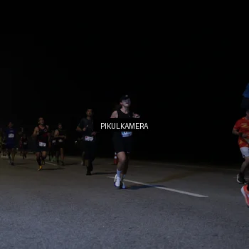 Runner Photo 7516425