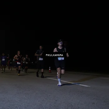 Runner Photo 7516428