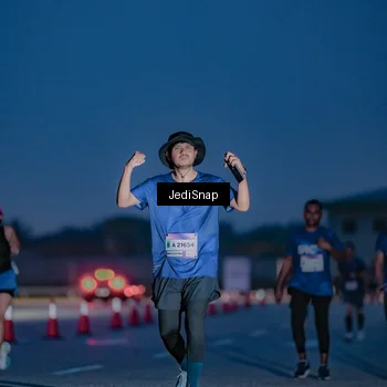 Runner Photo 7516438