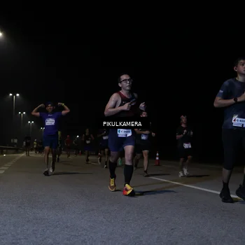 Runner Photo 7516443