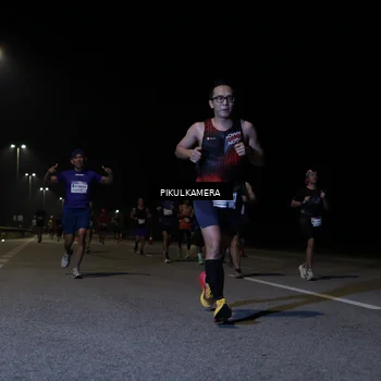Runner Photo 7516448