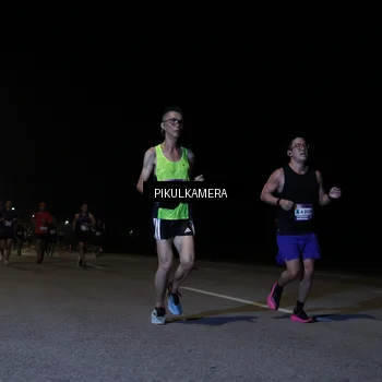 Runner Photo 7516471