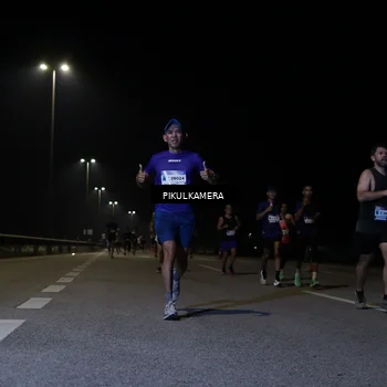 Runner Photo 7516477