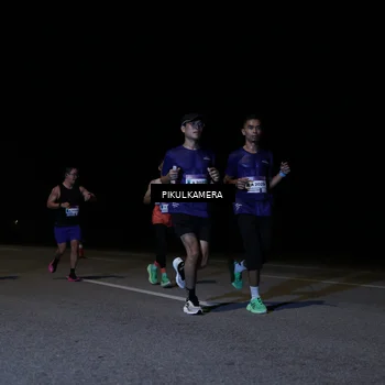 Runner Photo 7516480