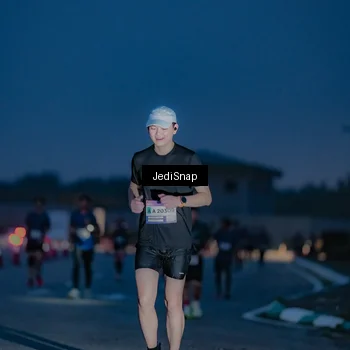 Runner Photo 7516490