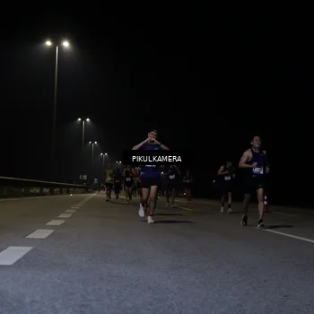 Runner Photo 7516493