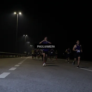 Runner Photo 7516496