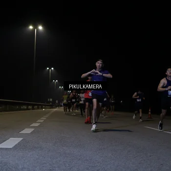 Runner Photo 7516505